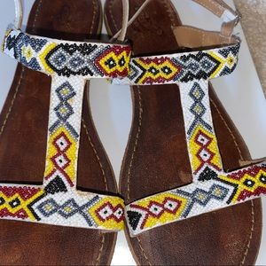 Steve Madden Freebird Juno White & Multicolor Beaded T Strap Sling Back Sandals